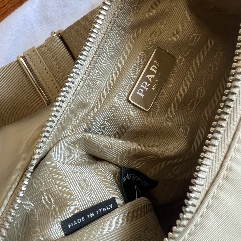 Prada 2005 Re-Edition Re-Nylon Bag - Picture 9 of 16
